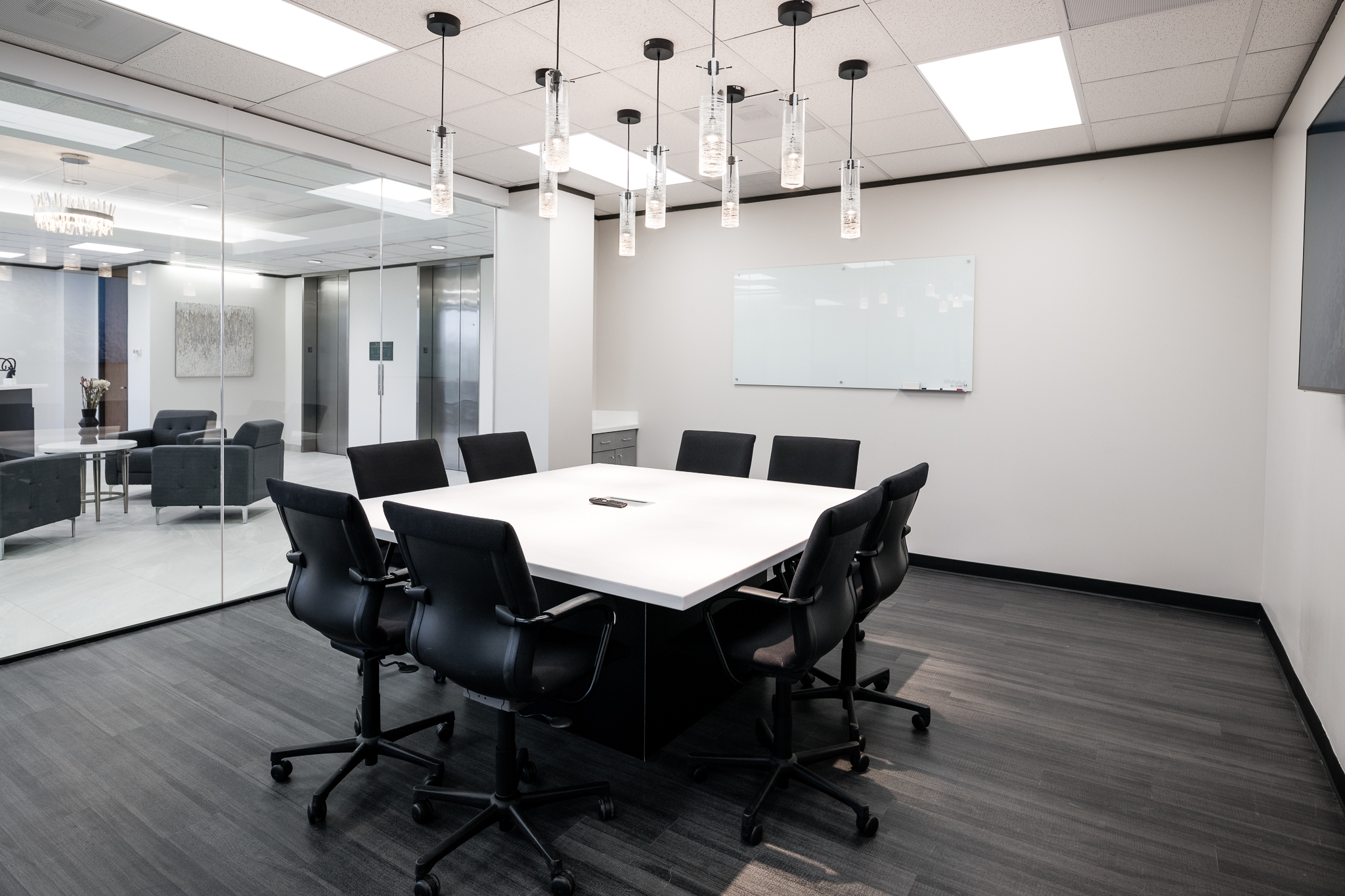 Meeting room at Avalon Suites